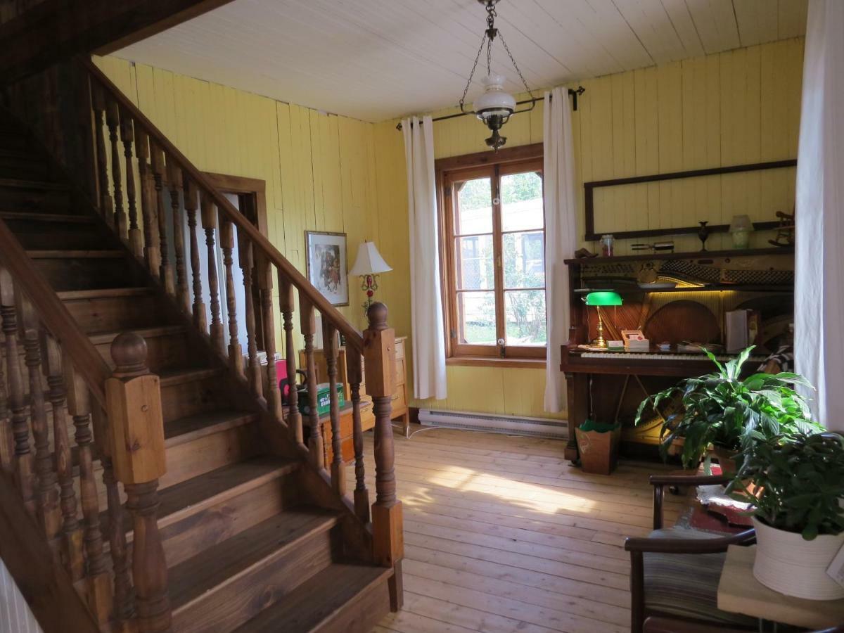La Vieille Maison Rouge Saint-Tite Kültér fotó