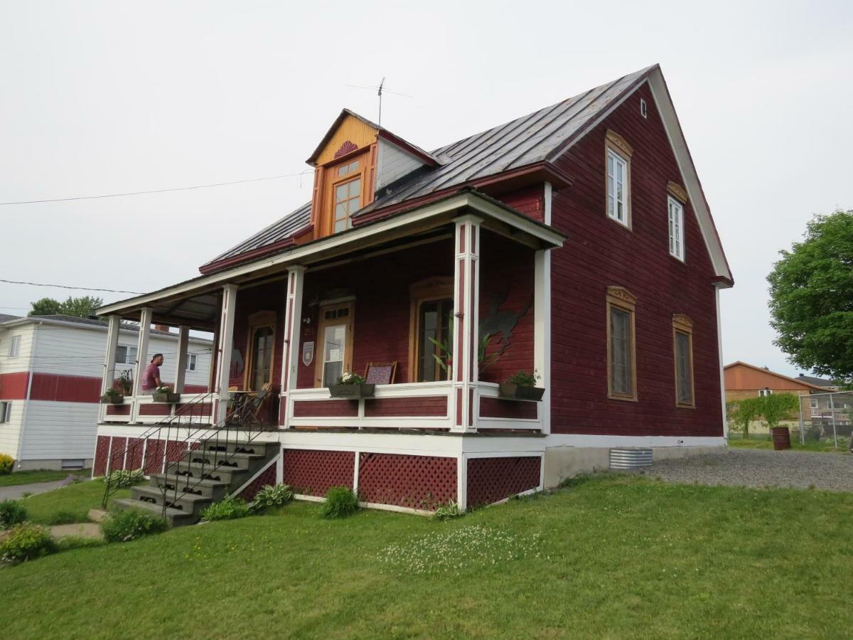 La Vieille Maison Rouge Saint-Tite Kültér fotó